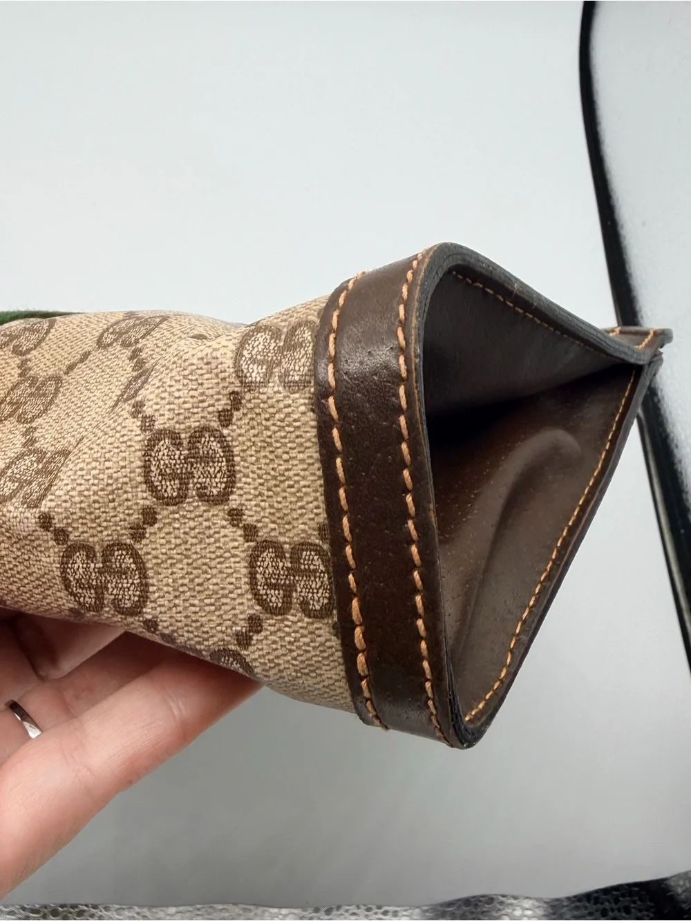 Gucci classic gg